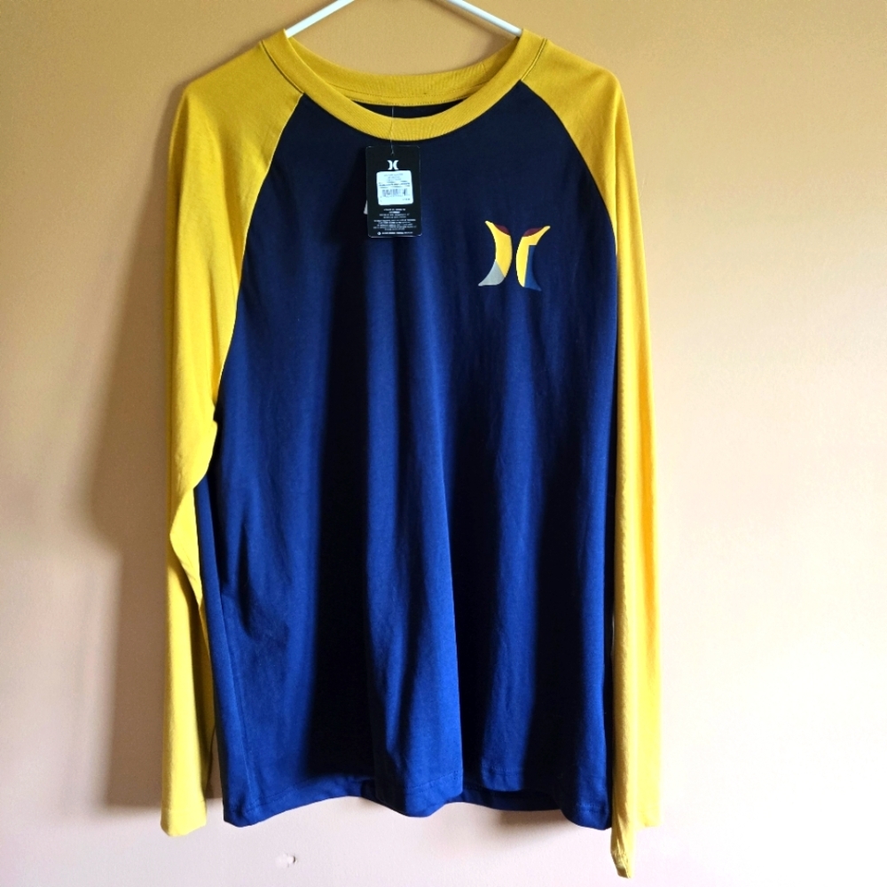 Hurley NWT Raglan Logo Shirt, PTP=23"